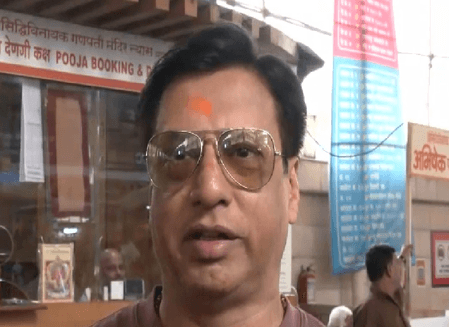 सिद्धिविनायक मंदिर दर्शन करने पहुंचे निर्देशक मधुर भंडारकर, अपकमिंग फिल्म पर दी जानकारी