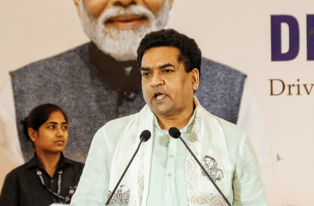 दिल्ली के पीतमपुरा रेस्टोरेंट में परिधान आधारित प्रतिबंध नहीं लगेगा : कपिल मिश्रा