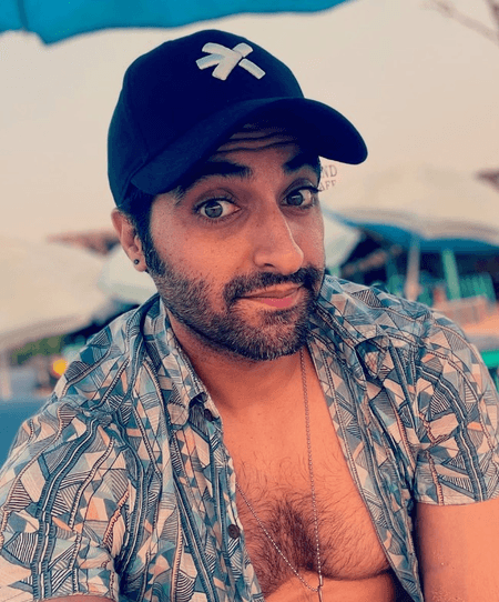 'रेजिडेंट' गहरी, गंभीर और सोचने पर मजबूर करने वाली फिल्म : अक्षय ओबेरॉय