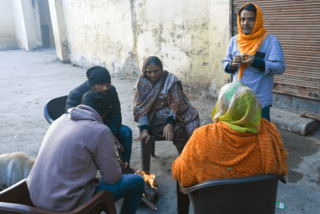 बिहार में ठंड ने दी दस्तक, सर्दी और कोहरा बढ़ा रहे परेशानी