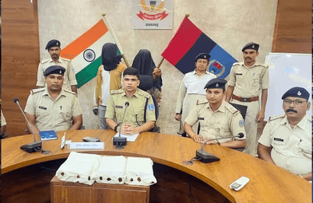 झारखंड: जमीन में गाड़ रखे थे लूटे गए गहने, दामाद सहित महिला गिरफ्तार