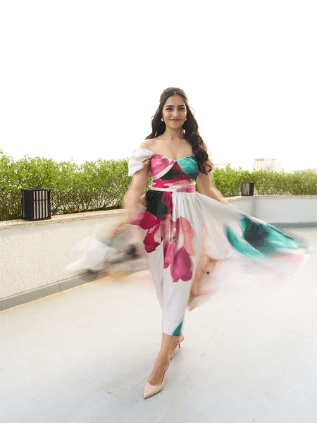 ‘कंतारा: चैप्टर 1’ की डबिंग खत्म, एक्ट्रेस रुक्मिणी बोलीं-कनकवती आपके पास आ रही हैं