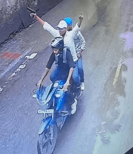 चंदन मिश्रा हत्याकांड: बाइक पर जश्न मनाते और पिस्तौल लहराते दिखे हमलावर