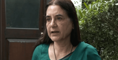 आवारा कुत्तों के संबंध में आए सुप्रीम कोर्ट के फैसले पर मेनका गांधी ने क्या कहा?