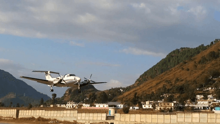 प्रधानमंत्री मोदी की उपस्थिति में नैनी सैनी एयरपोर्ट के अधिग्रहण के लिए एमओयू पर हस्ताक्षर