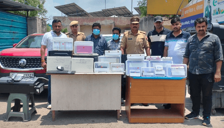 नोएडा में फर्जी मार्कशीट रैकेट का भंडाफोड़, सरगना समेत दो गिरफ्तार