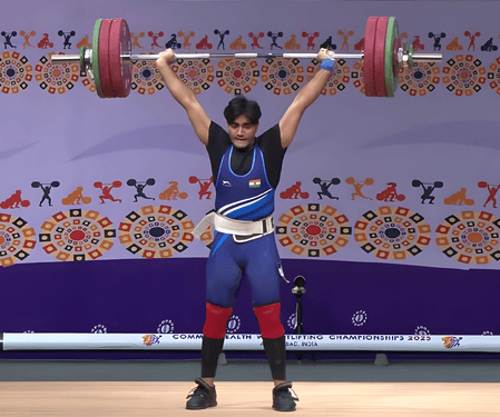 कॉमनवेल्थ वेटलिफ्टिंग चैंपियनशिप : हरियाणा के शाह हुसैन ने जीता गोल्ड, अपने लाल के स्वागत की तैयारी में नूंह