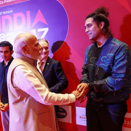 जुबिन नौटियाल ने पीएम मोदी संग शेयर की तस्वीर, बोले - ‘प्रोत्साहन के लिए धन्यवाद’