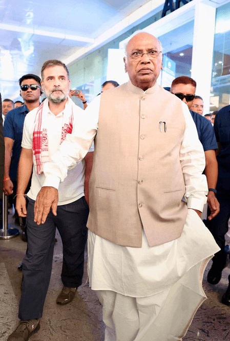 मल्लिकार्जुन खड़गे और राहुल गांधी ने पीएम मोदी को लिखा पत्र, जम्मू-कश्मीर को पूर्ण राज्य का दर्जा बहाल करने की मांग