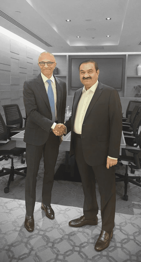 गौतम अदाणी ने सत्य नडेला से की मुलाकात, एआई की अपार क्षमताओं पर हुई चर्चा