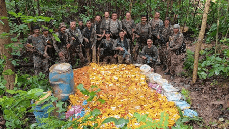 झारखंड के पश्चिमी सिंहभूम के जंगलों में नक्सलियों के ठिकाने से 18 हजार डेटोनेटर बरामद