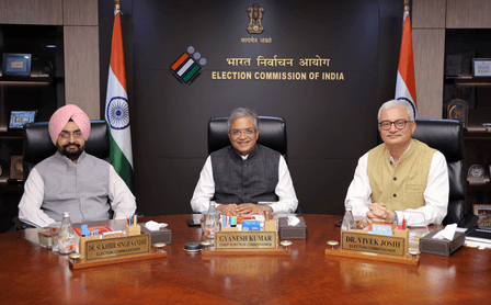 ईसीआई के साथ राजनीतिक दलों की बैठक, कहा- ये बातचीत हमारे लक्ष्य का हिस्सा