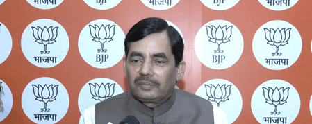 कांग्रेस ने शशि थरूर को डेलिगेशन में शामिल करने पर सवाल उठाए, भाजपा ने कहा- उन्हें अपने सांसद पर भी भरोसा नहीं