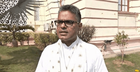 बिहार में सम्राट चौधरी के सीएम बनते ही रालोमो के विधायक माधव आनन्द ने कहा-प्रदेश में शराबबंदी जरूरी नहीं