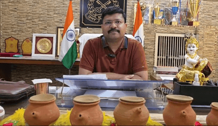 मथुरा जेल में 36 महिला बंदियों ने रखा करवा चौथ का व्रत, 13 के पति भी जेल में निरुद्ध