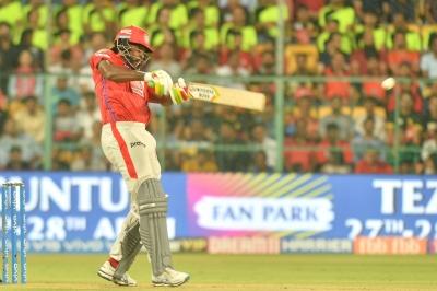 11 बल्लेबाज, जिन्होंने 'चौके-छक्कों' से ही पूरा कर दिया आईपीएल 'शतक'