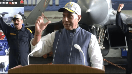 भारतीय नौसेना फॉर्म में आती, तो पाकिस्तान के चार टुकड़े हो जाते : राजनाथ सिंह