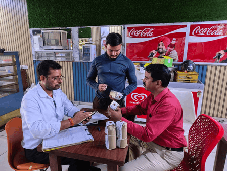 गौतमबुद्धनगर : दीपावली से पहले खाद्य विभाग एक्शन में, 8 नमूने लिए गए, 180 किलोग्राम से अधिक मिलावटी खाद्य पदार्थ नष्ट