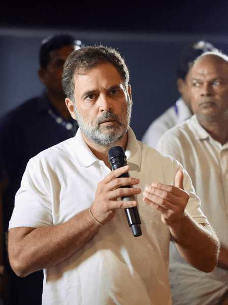 भाजपा का तंज, 'राहुल बोल रहे पाकिस्तान की भाषा', 'निशान-ए पाकिस्तान' को लेकर पूछा चुभता सवाल