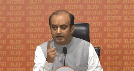 50 साल बाद भी ‘संविधान’ को कूड़ेदान में फेंकने की आदत से बाहर नहीं निकल पाया विपक्ष: सुधांशु त्रिवेदी