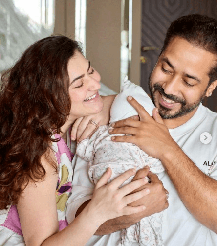 शिवालिका ओबेरॉय-अभिषेक पाठक ने रिवील किया बेटी का नाम, बताया 'आरिका' के रूप में घर आई लक्ष्मी