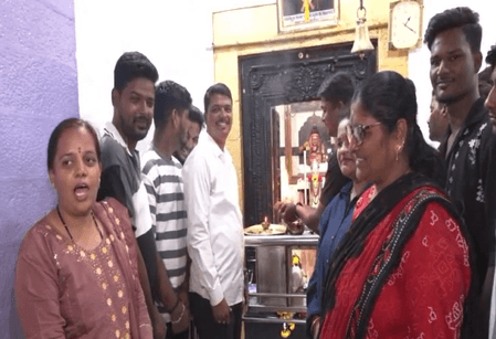 आईपीएल 2025 : ई साला कप नामदे! आरसीबी की जीत के लिए मंदिर में पूजा-अर्चना