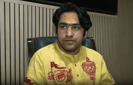 कैंसर से भी ज्यादा खतरनाक है धर्म परिवर्तन: धीरेंद्र शास्त्री