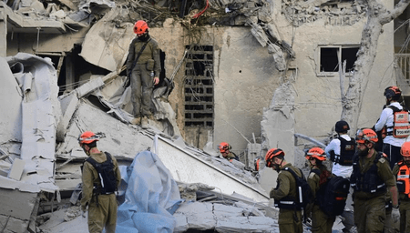 अमेरिका-इजरायल के हमलों में 1300 से अधिक ईरानी मारे गए व 10,000 भवन ध्वस्त : ईरान