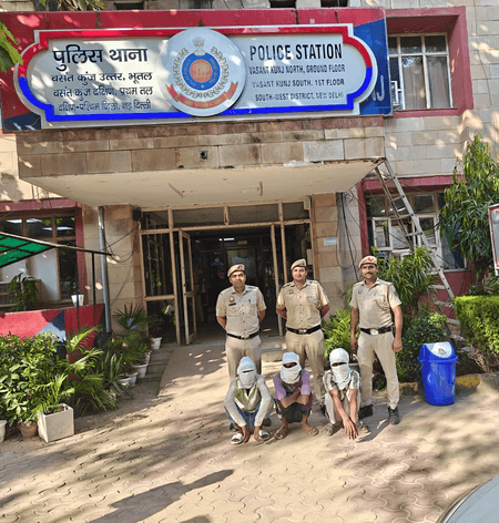 दिल्ली पुलिस ने ब्लाइंड लूट का किया खुलासा, तीन आरोपी गिरफ्तार