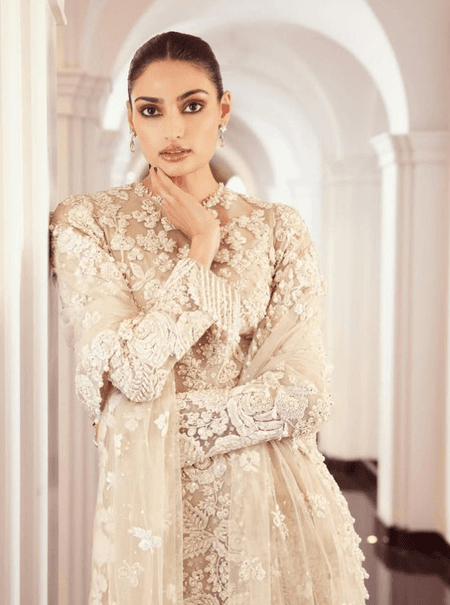 डेब्यू से पहले ही बॉलीवुड की सुर्खियों में छाई रहीं खुशी कपूर और अथिया शेट्टी, जबरदस्त है फैन फॉलोइंग