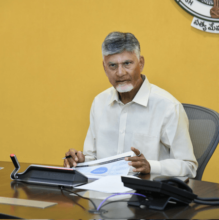 साइबर फ्रॉड को लेकर आंध्र प्रदेश सीएम ने की बैठक, एक्शन प्लान बनाने का दिया निर्देश