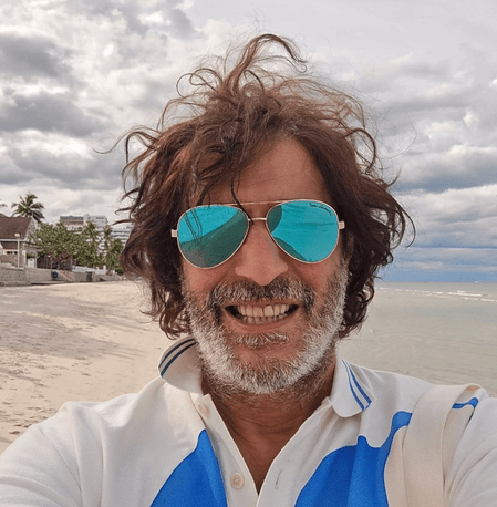 हंसी के दो सितारे: एक ही दिन जन्मे अर्चना पूरन सिंह और चंकी पांडे ने कॉमेडी से जीता दर्शकों का दिल