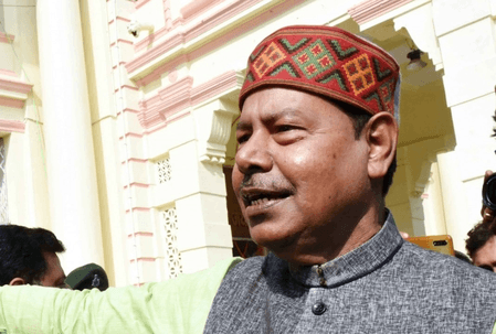 बिहार में शराबबंदी कानून को लेकर सत्ता पक्ष और विपक्ष के बीच तकरार जारी