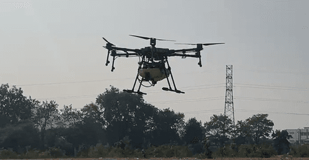 छत्तीसगढ़: ड्रोन दीदी शांति विश्वकर्मा बनीं महिला सशक्तिकरण का उदाहरण, सरकार की योजना से हुईं आत्मनिर्भर