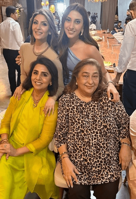 रिद्धिमा ने शेयर किया 'डाइनिंग विद द कपूर्स' का बीटीएस मोमेंट, कहा- 'हमेशा साथ-साथ'