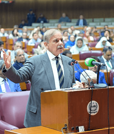 पाकिस्तान के बच्चे अपने बुनियादी हक से भी महरूम, 2.5 करोड़ नहीं जा पा रहे स्कूल