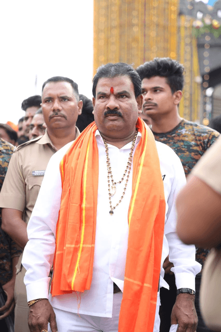 कैंटीन कर्मचारी को पीटने पर शिवसेना विधायक संजय गायकवाड़ ने दी सफाई