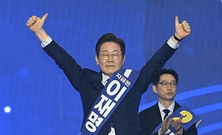 दक्षिण कोरिया चुनाव : ली और किम ने मतदाताओं को अपने पक्ष में करने के लिए झोंकी ताकत
