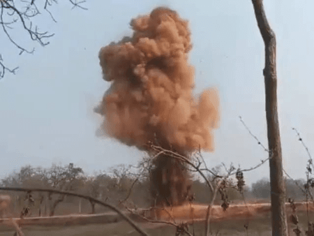 झारखंड : सारंडा में नक्सलियों के खिलाफ अभियान में दो दिन में पांच जवान घायल, 24 घंटे में दूसरी बार आईईडी विस्फोट