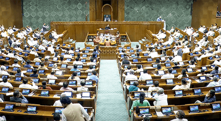 नई दिल्ली: मानसून सत्र से पहले सरकार ने बुलाई सर्वदलीय बैठक आज, विपक्ष से मांगा सहयोग