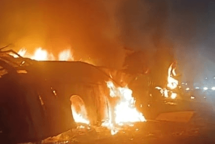 आंध्र प्रदेश: टाटा-एर्नाकुलम एक्सप्रेस में लगी भीषण आग, दो डिब्बे जलकर खाक