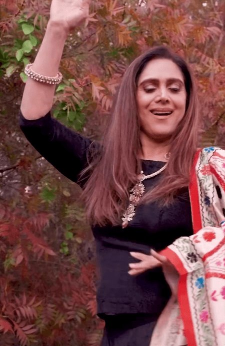 मीनाक्षी शेषाद्रि ने 33 साल पुराने गाने 'लश्कारा' की यादें की ताजा, चिरंजीवी संग काम करने के अनुभव को बताया यादगार