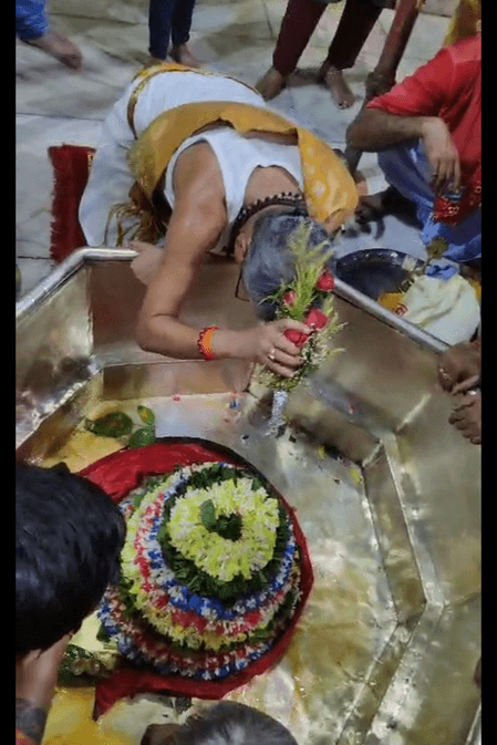 बिहार: शिवालयों में उमड़ा आस्था का सैलाब, बाबा गरीबनाथ में शिवभक्तों की भीड़