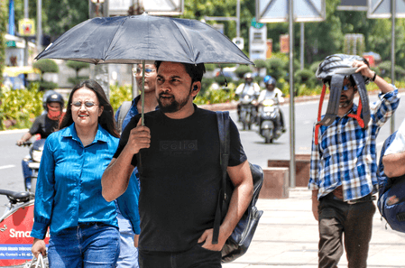 मौसम में बदलाव : बारिश के साथ तापमान में आएगी गिरावट, ऑरेंज अलर्ट पर विराम