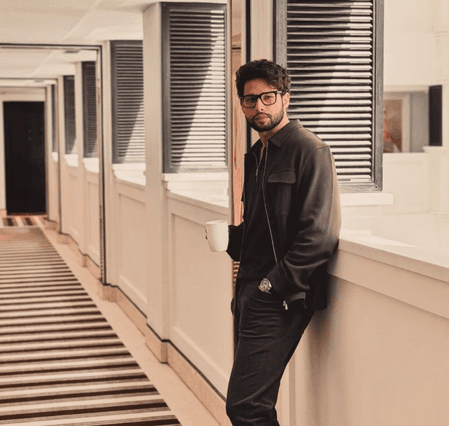 'आपसे बहुत कुछ सीखने को मिला,' सिद्धांत चतुर्वेदी ने रवि उद्यावर के लिए जताया आभार