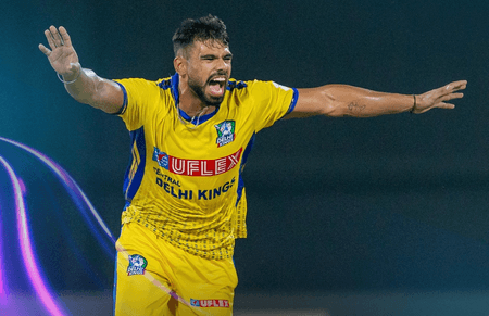 डीपीएल 2025 : मनी ग्रेवाल की हैट्रिक, किंग्स ने राइडर्स को हराया
