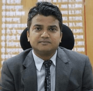 गौतमबुद्ध नगर डीएम ने बिल्डर्स को दिए कड़े निर्देश, 31 मई तक कराएं बकाया फ्लैटों की रजिस्ट्री