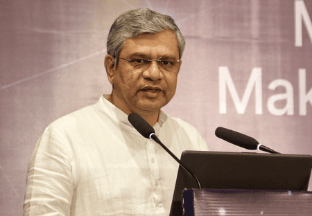 रेल मंत्री अश्विनी वैष्णव ने बिहार को दी नई ट्रेनों की सौगात