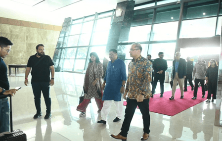 संजय झा के नेतृत्व में इंडोनेशिया पहुंचा सर्वदलीय प्रतिनिधिमंडल