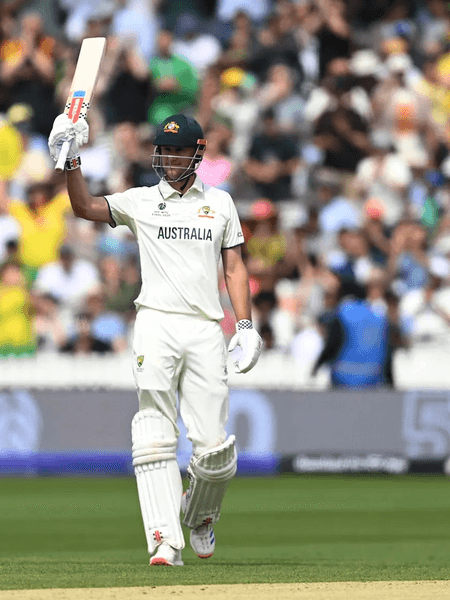 उंगली में डिस्लोकेशन के बाद स्मिथ को नजदीकी अस्पताल में एक्स-रे के लिए भेजा गया